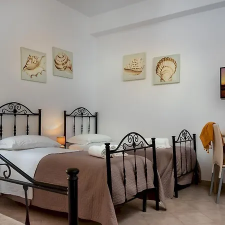 Guest house Samira 3*