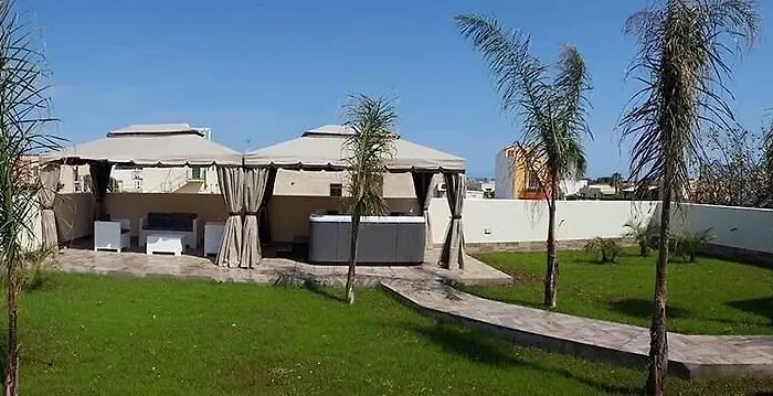 Samira 4*