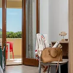 Samira 4*