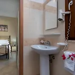 Samira 4*